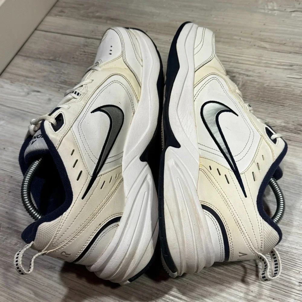 Nike Air Monarch IV Men's Training Shoes Sz 10 White/Navy 415455 102
